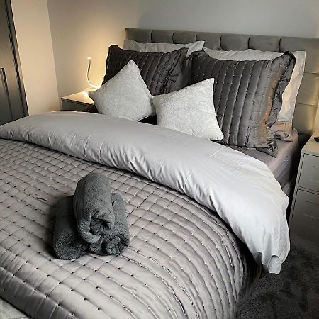 Beautiful Modern Cosy Central Apartment / Sleeps 4 Reading Luaran gambar
