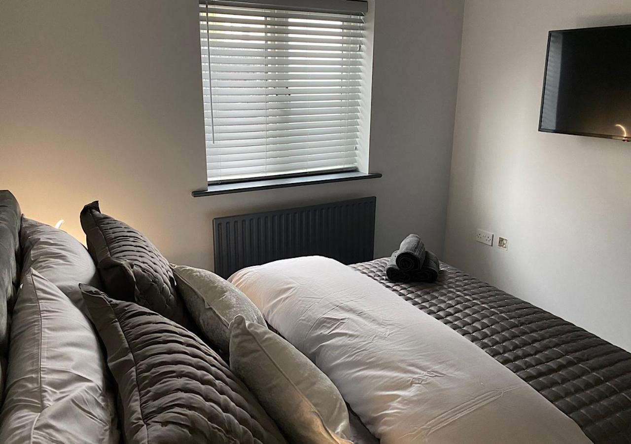 Beautiful Modern Cosy Central Apartment / Sleeps 4 Reading Luaran gambar