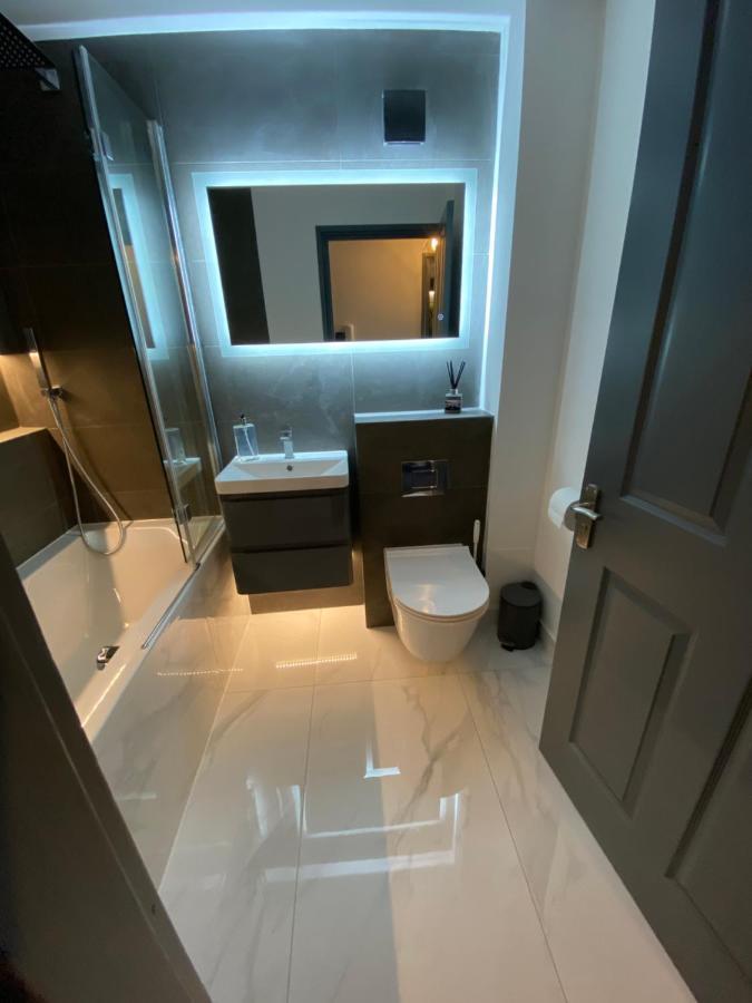 Beautiful Modern Cosy Central Apartment / Sleeps 4 Reading Luaran gambar
