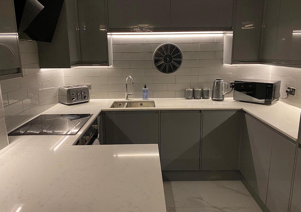 Beautiful Modern Cosy Central Apartment / Sleeps 4 Reading Luaran gambar